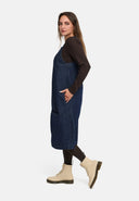 Robe salopette en denim bleu avec une fine structure 'Bella'