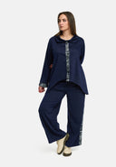 Blusa 'Delina' Denim – azul marino, fluida y con detalle de estampado