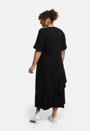 'Valeria' Jurk – vloeiend, modern & vrouwelijk