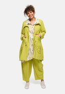 Parka przejściowa 'Livia' – miękka, dopracowana w szczegółach i nowoczesna