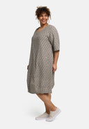 'Olina' Jurk – licht, gestructureerd & Zacht-Rekbaar