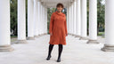<h4><em><strong>NIEUW: LOVA</strong></em></h4><h1><strong>DE JURK<br/>VOOR NU</strong></h1>