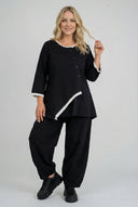 'Saria' Bluse – asymmetrisch, leicht & natürlich